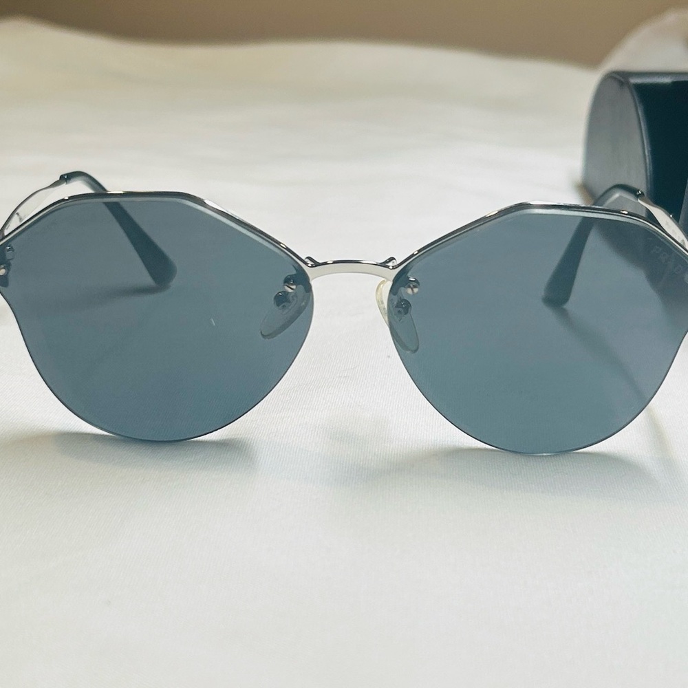 Prada Black Geometric Sunglasses with Case Authentic Made in Italy 66-15-140 - Picture 3 of 8